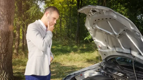 Jak przygotować auto do kasacji – rzeczy, płyny, dane i dokumenty