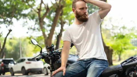 Kasacja motocykla, przyczepy, busa i auta zabytkowego – poradnik